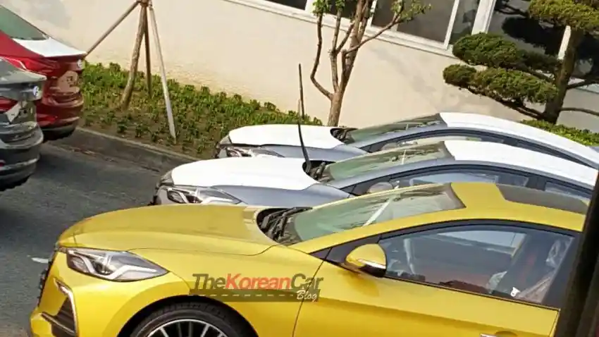 Foto - SPY SHOT: Hyundai Elantra Sport Yang Siap Hadapi Civic Turbo