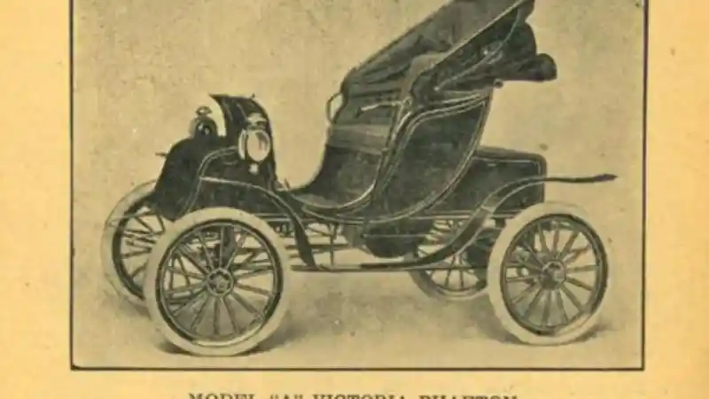 Foto - Mobil Listrik Konsep Kuno Yang Bersinar Kembali