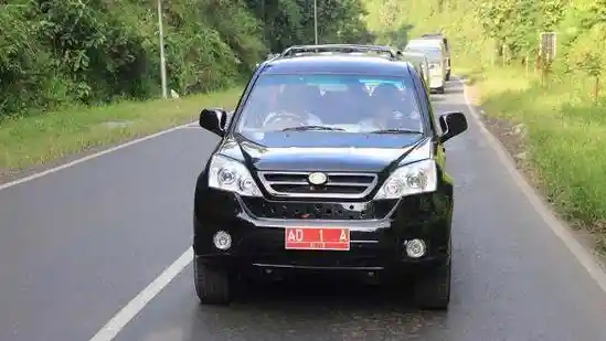 Berita - Mobil Warna Hitam Dilarang Beredar di Negara ini