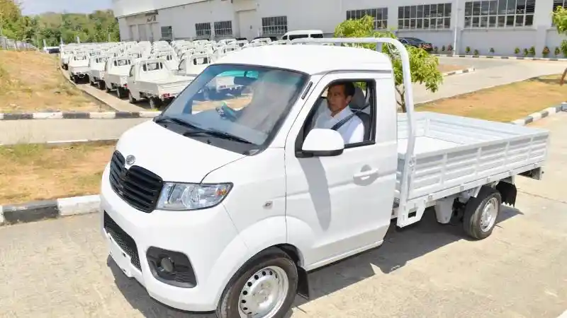 Foto - Esemka Resmi Rilis Produk Pertamanya, Bukan Mobil Nasional