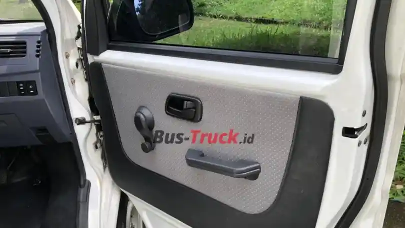 Foto - Penasaran Sosok Esemka Bima 1.3? Seperti Ini Detailnya