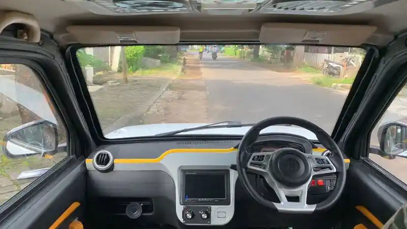 Foto - Begini Spesifikasi Mobil Listrik Seharga Rp 75 Juta Yang Didatangkan Langsung Dari Cina