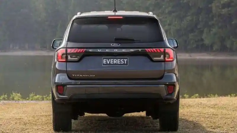 Foto - Ford Everest Generasi Terbaru Resmi Debut Dunia