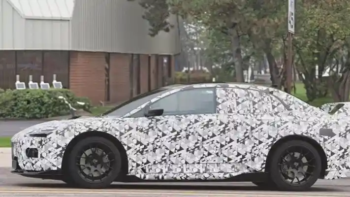 Berita - Foto Mitsubishi Lancer Evolution XI Beredar, Tapi Bohong