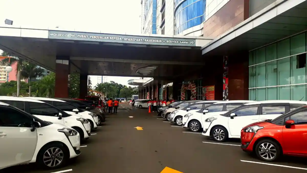 Berita - Toyota Sienta Community Indonesia Kumpul-kumpul Penuh Manfaat, 45 Sienta Hadir