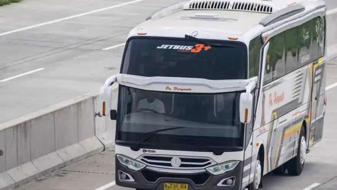 Bus - Akhir Tahun, Dua Karoseri Bus Malang Pamer Bodi Baru