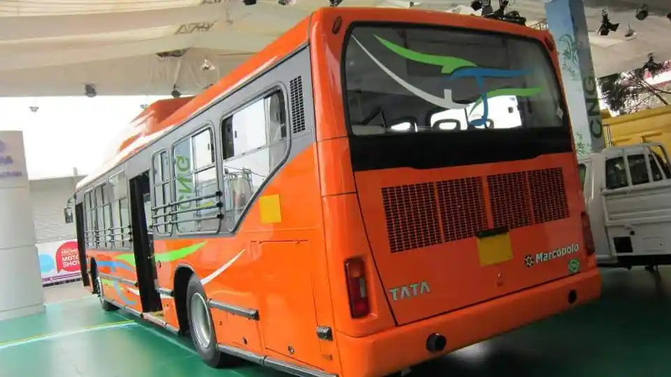 Foto - Nasib Sederet Bus Lower Deck di Indonesia Ini Hanya Berakhir di Pameran