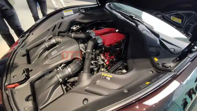 Foto - Ferrari Resmi Luncurkan Roma Spider di Indonesia