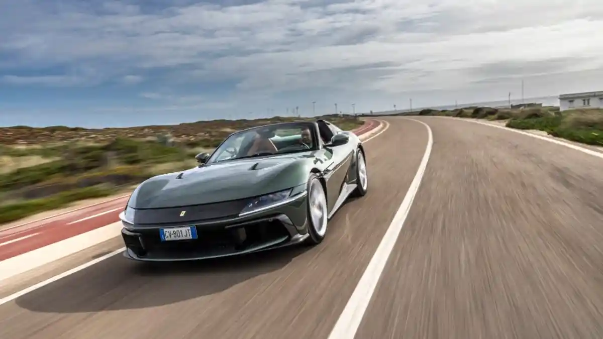 First Drive - First Drive Ferrari 12Cilindri Spider : Sensasi Sportscar Atap Terbuka Tanpa Mengorbankan Kenyamanan