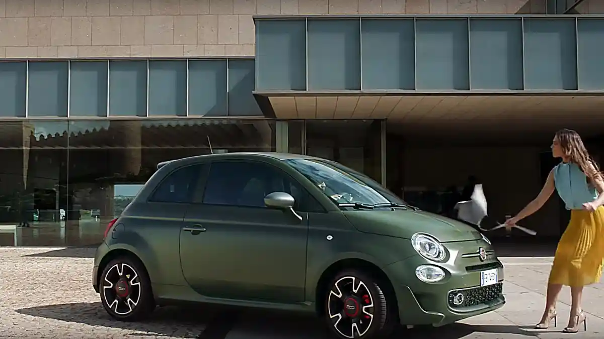 Berita - VIDEO: Fiat 500S Dirancang Untuk Pertengkaran Saat Kencan