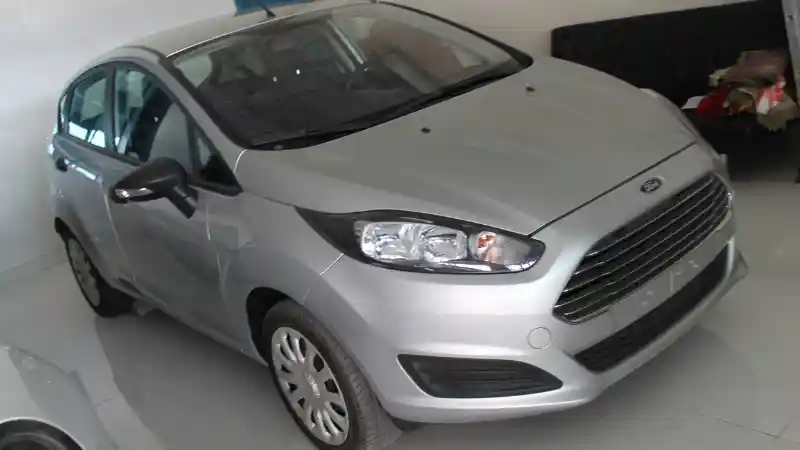 Foto - Mobil Bekas Ford Menggiurkan. Bagaimana Sparepart-nya?