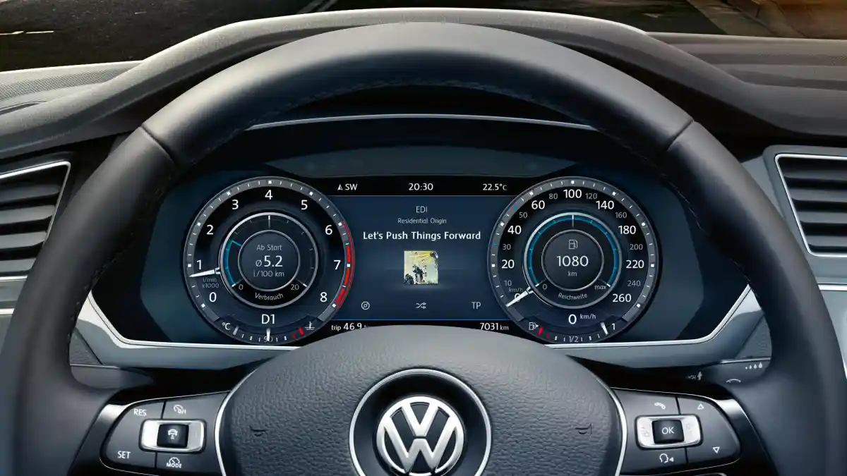 Foto - Volkswagen Tiguan Bermesin Kecil Bisa Kalahkan Toyota Fortuner?