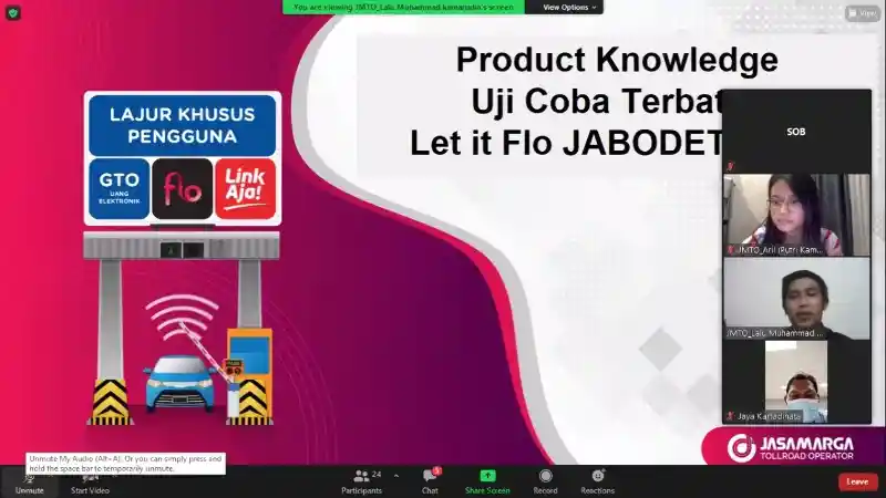 Foto - Cegah Penularan Covid Dengan Tidak Menyentuh Gardu Tol, Stiker FLO Jadi Solusi