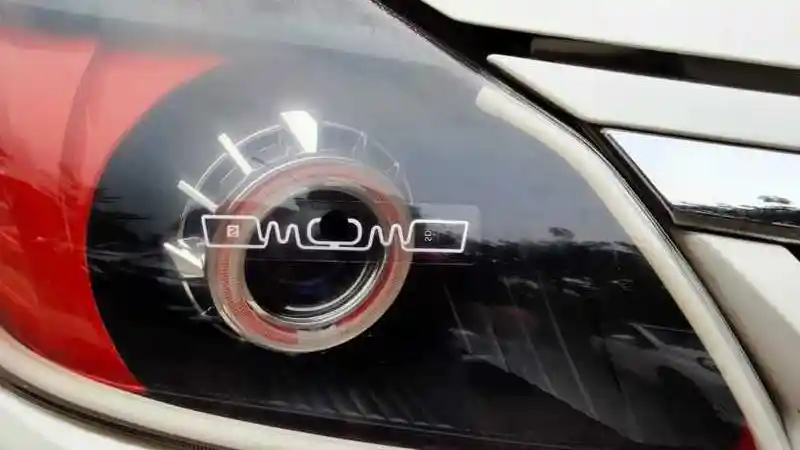 Foto - Cegah Penularan Covid Dengan Tidak Menyentuh Gardu Tol, Stiker FLO Jadi Solusi