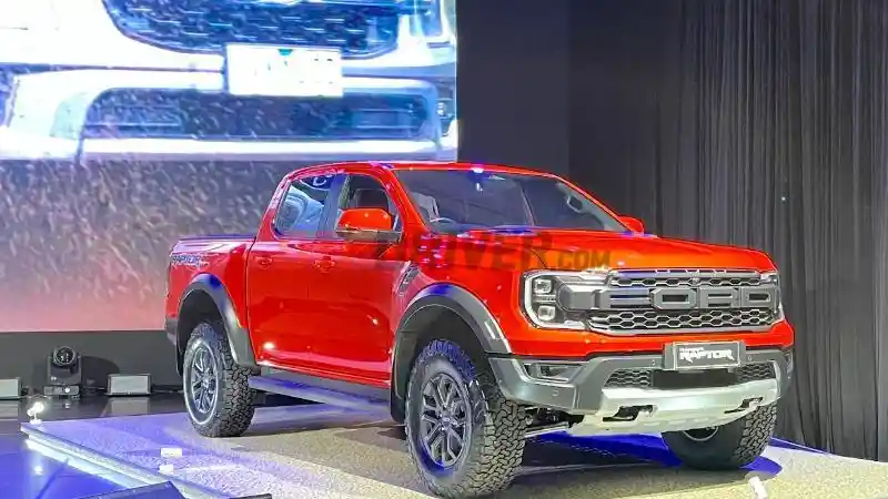 Foto - Laris Manis, Pesan Ford Everest Atau Ranger Sekarang Diantar Desember