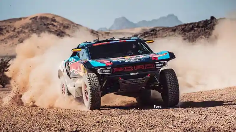 Foto - Ford Jagokan Raptor Untuk Berjaya Di Dakar Rally 2025