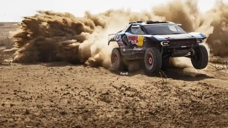Pikap - Ford Jagokan Raptor Untuk Berjaya Di Dakar Rally 2025