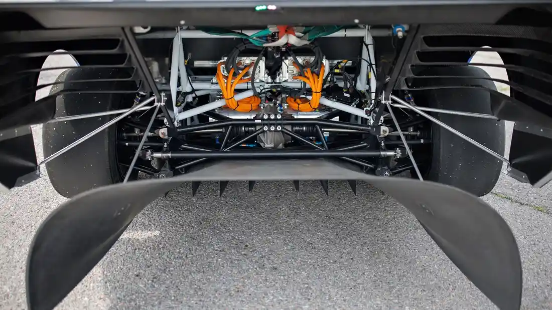 Foto - Ford F-150 Lightning “SuperTruck”: Pikap Tercepat Tahun 2024?