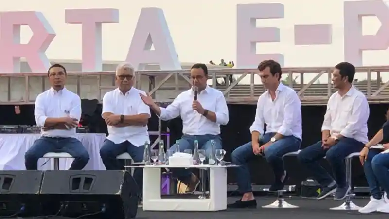 Foto - Jalanan Sekitar Monas Layak Jadi Sirkuit Formula E?