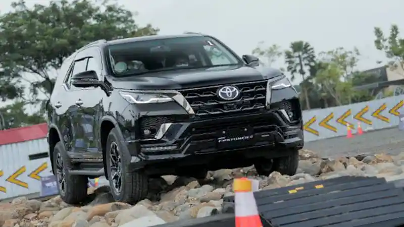 Daftar Harga - Daftar Harga SUV Ladder Frame (Januari 2023)