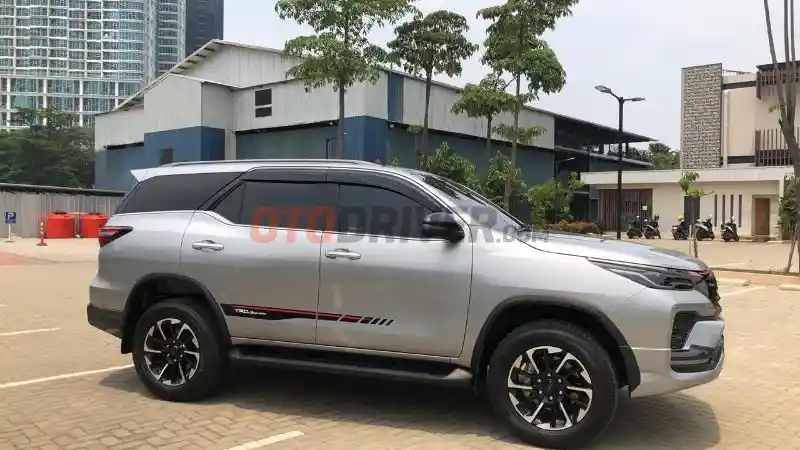 Berita - Nikmati Angsuran Fortuner Terbaru Cuma Rp 10 Jutaan, Segini DP-Nya