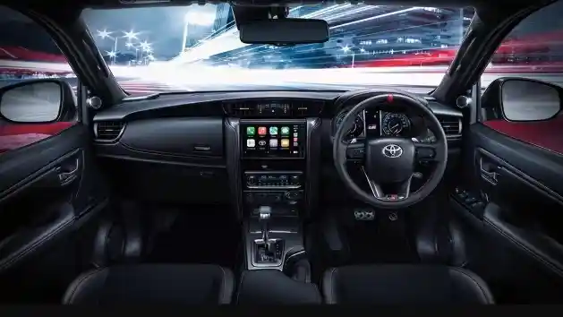 Foto - Fortuner Di Thailand Lebih Bertenaga 20 Dk Dibandingkan Versi Sebelumnya