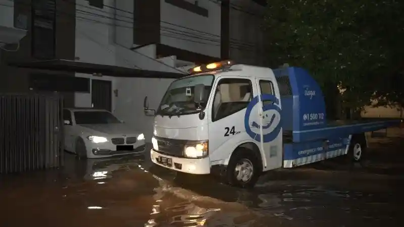 Foto - Hadapi Banjir, Garda Oto Siapkan Layanan 24 Jam Gratis