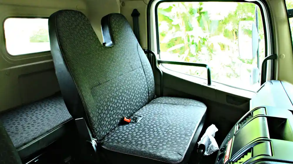 Foto - Daimler Truck Gas Pol Di Tahun 2023