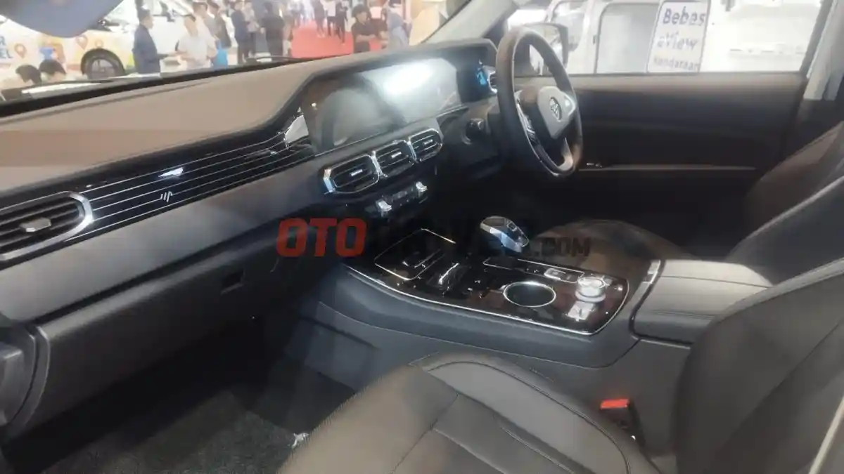 Foto - Komparasi Spesifikasi JAC Trekker T90 EV vs Foton e Tunland