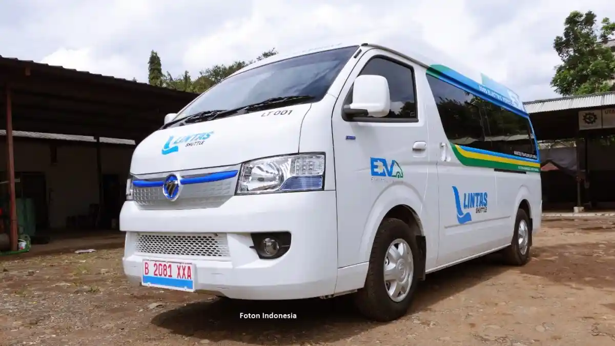 Van - Pengguna Travel Jakarta-Bandung PP, Kini Bisa Mengikmati Armada Foton Listrik