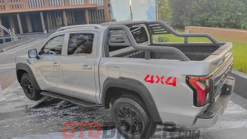 Foto - Tengok Sangarnya Foton Tunland V9, Double Cabin China Berpenggerak Hybrid