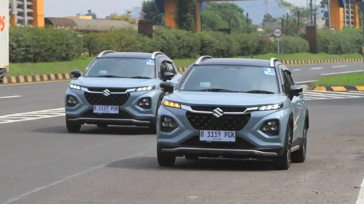 Berita - Suzuki Serahkan 55 Fronx Pada Konsumen, Angka Simbolik Penuh Makna