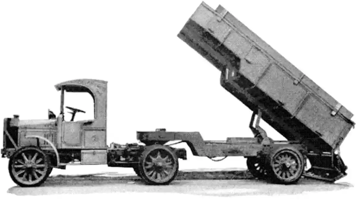 Foto - Dump Truck : Tulang Punggung Infrastruktur Yang Lahir Di Masa Perang