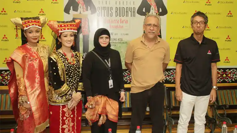 Foto - Fuso : Legend Meets Legend, Sambil Ngabuburit Mengangkat Budaya Minangkabau