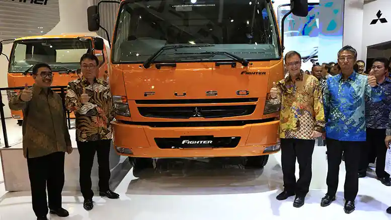 Foto - Siap Mendukung Aturan Emisi Pemerintah, Mitsubishi Fuso Siapkan Truk Berteknologi Common-rail