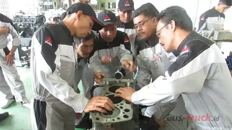 Berita - FUSO : Tingkatkan Kecakapan Mekanik Melalui Kontes Mekanik FUSO