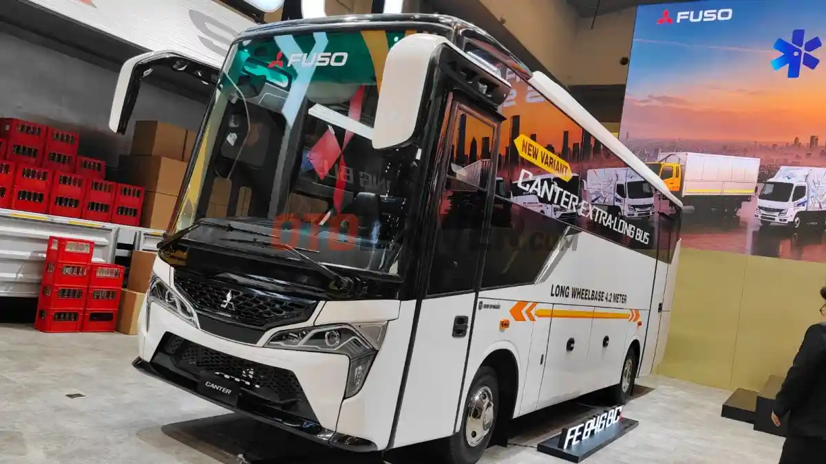 Berita - Fuso Canter Extra Long Bus FE 84G BCL, Bidik Peluang Besar Industri Pariwisata