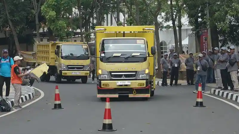 Berita - Kemeriahan Fuso Driver Gathering 2023 di Semarang dan Surabaya