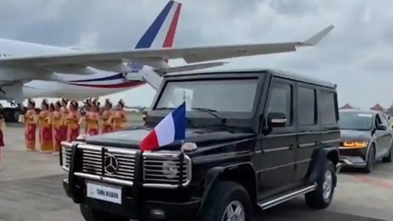 Foto - Intip Spesifikasi Mercedes-Benz G-Class Presiden Perancis Saat G20, Bukan Keluaran Terbaru