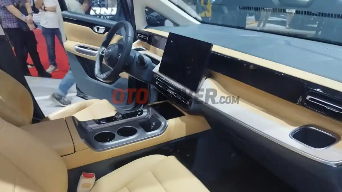 Foto - GAC E8 Diperkenalkan Di Indonesia, Kapan Resmi Diluncurkan?