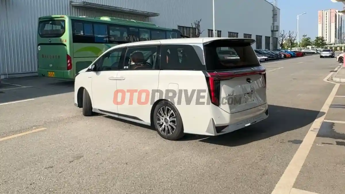 Foto - Mengenal GAC E9 PHEV, MPV Premium Calon Pesaing Alphard HEV Di Indonesia