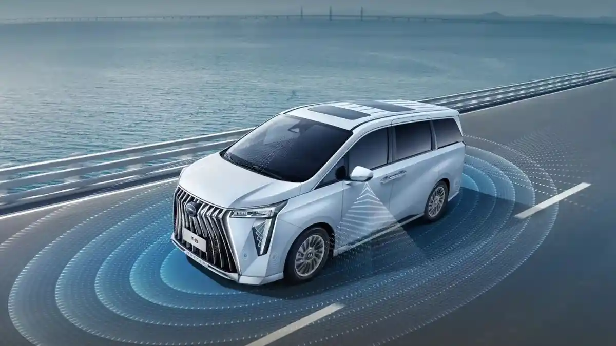 Foto - GAC M8 Pesaing Alphard, Dinobatkan Sebagai MPV Terbaik China