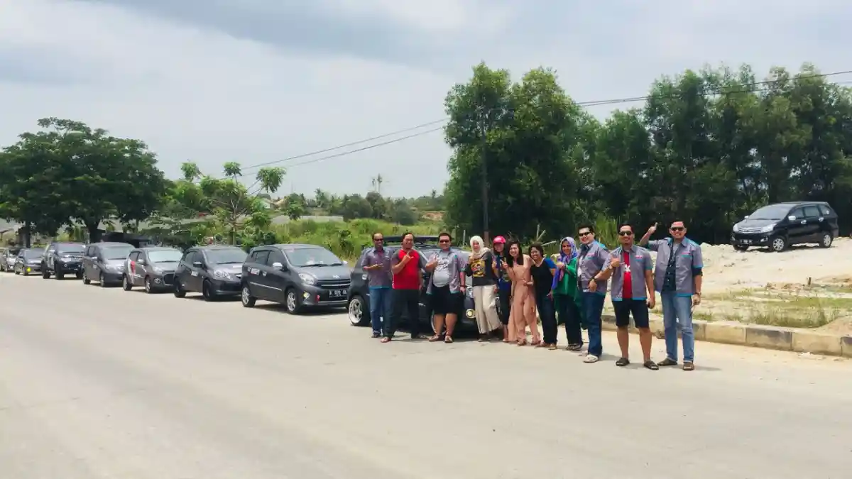 Foto - Grey Car Indonesia Chapter Tangsetan Rayakan Hari Jadi Untuk Pertama Kalinya