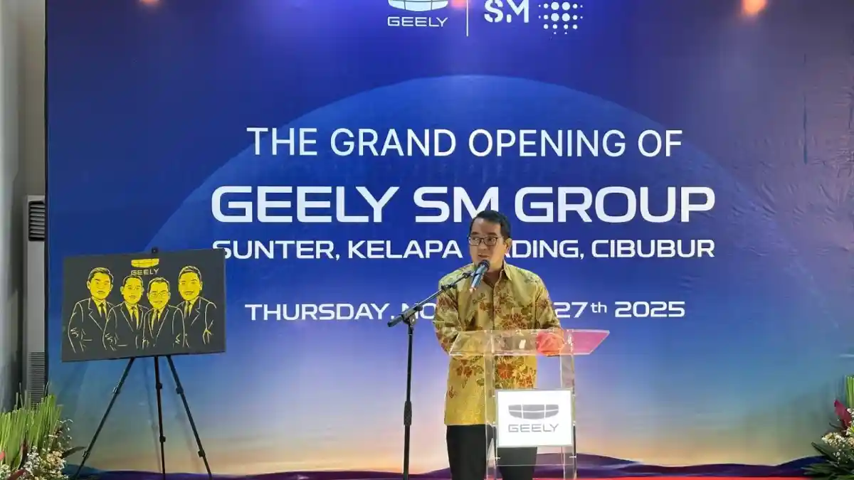 Foto - Geely Resmikan 3 Dealer Sekaligus, Ini Fasilitasnya