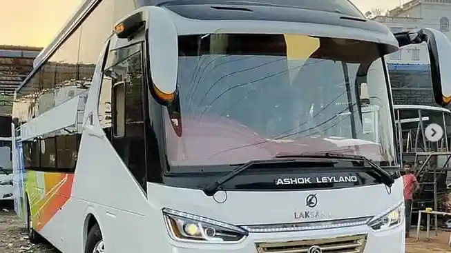 Foto - Duh, Ada Bus Laksana Suites Class Pakai Sasis Ashok Leyland
