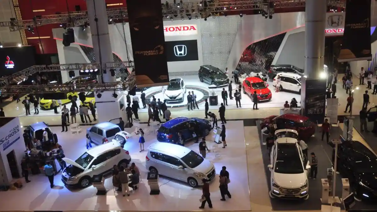 Berita - GIIAS Surabaya 2016 Diharap Jadi Pameran Otomotif Terbesar Di Timur Indonesia