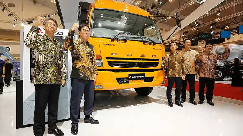Foto - GIIAS 2019 : Mitsubishi Fuso Hadirkan Enam Varian Baru Fighter
