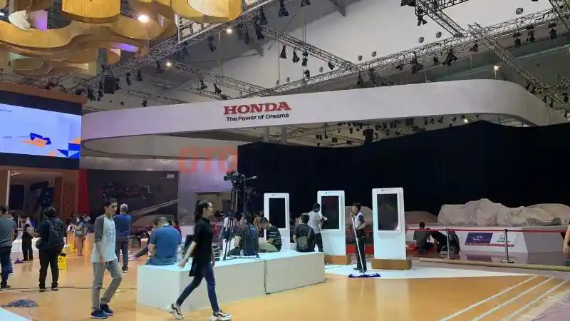 Foto - Mengintip Persiapan GIIAS 2019
