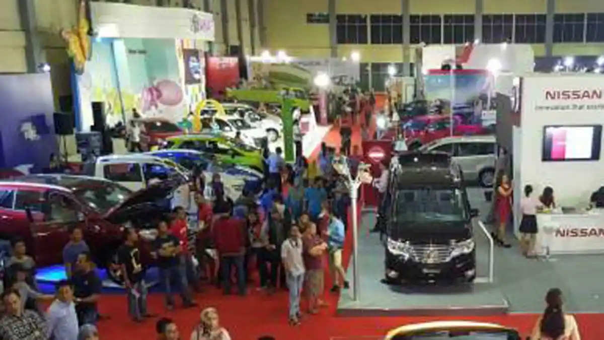 Berita - Transaksi GIIAS Makassar Auto Show 2015 Melebihi Rp 268 Miliar 