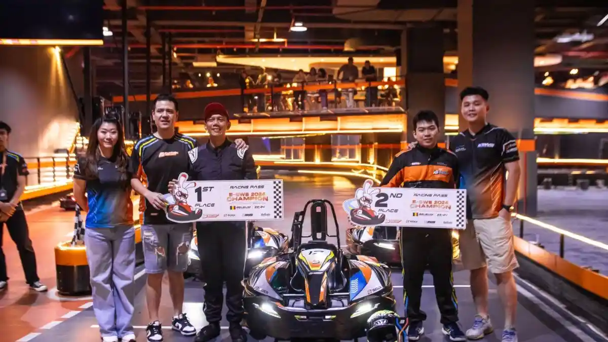 Foto - Barcode Gokart Kirim Dua Pembalap Mengikuti Kejuaraan Dunia Gokart Elektrik Di Belgia